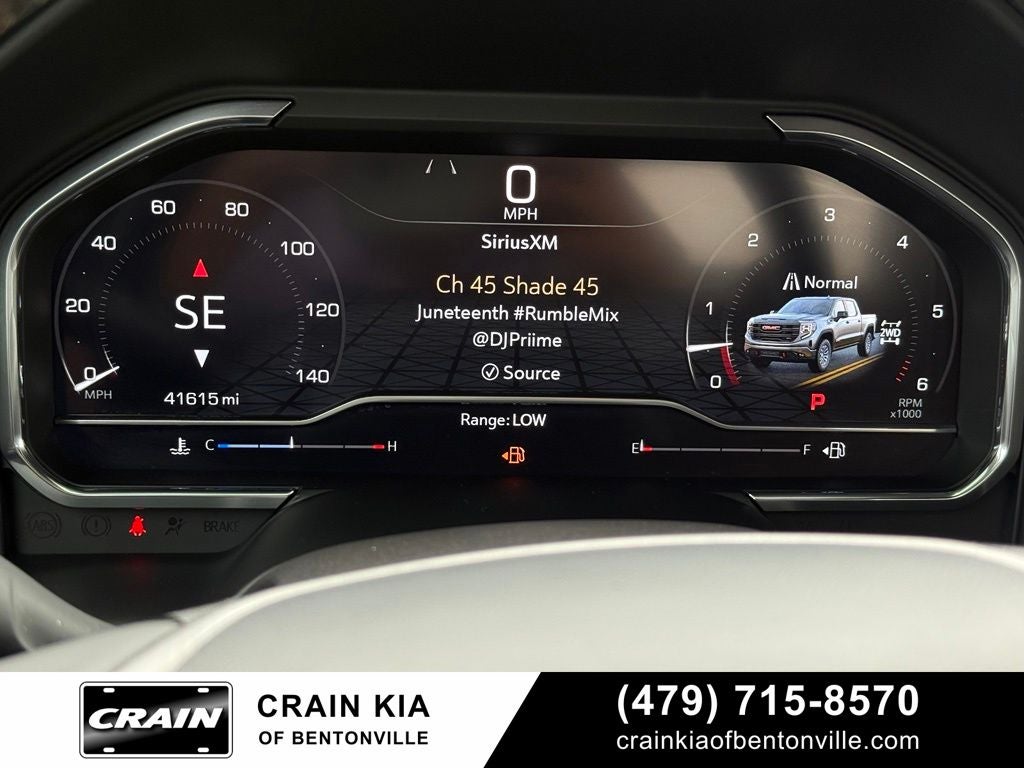 2024 GMC Sierra 1500 AT4 - 4WD / CLEAN CARFAX / ONE OWNER