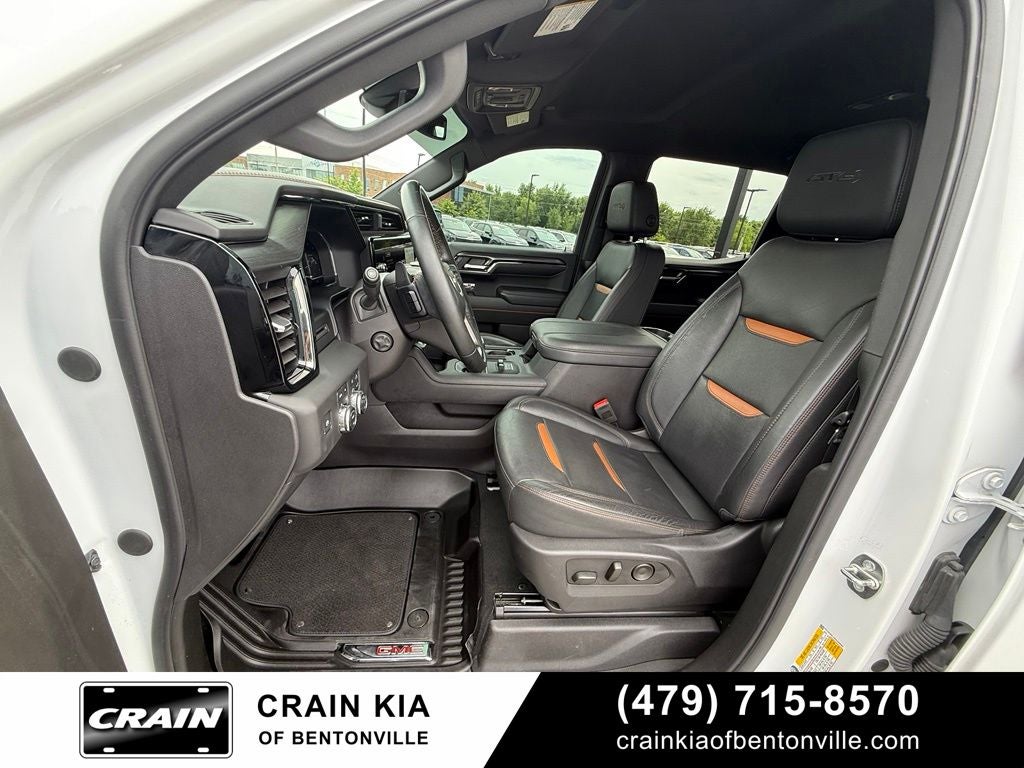 2024 GMC Sierra 1500 AT4 - 4WD / CLEAN CARFAX / ONE OWNER