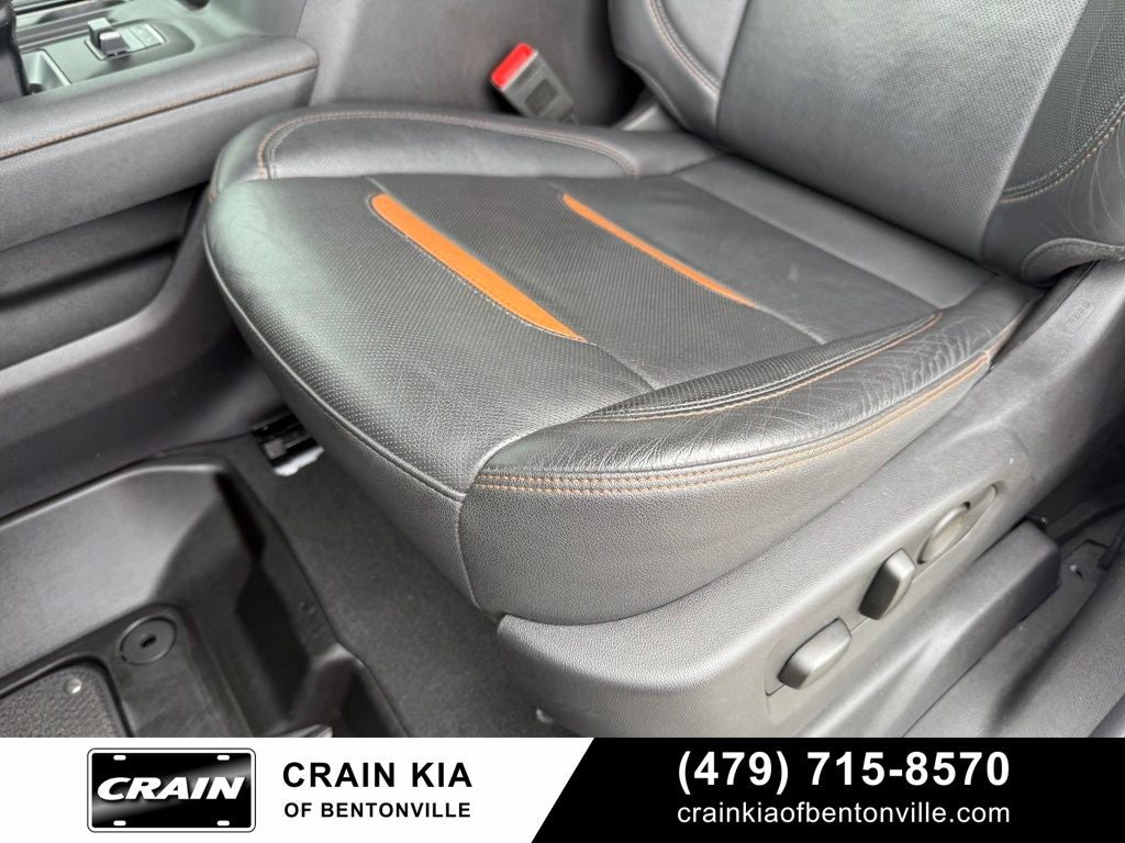 2024 GMC Sierra 1500 AT4 - 4WD / CLEAN CARFAX / ONE OWNER