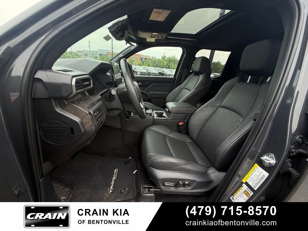 2024 Toyota Tacoma Limited - 4WD / SUNROOF