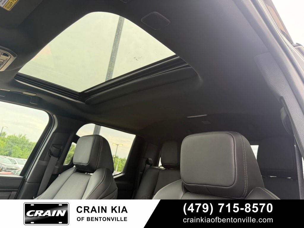 2024 Toyota Tacoma Limited - 4WD / SUNROOF