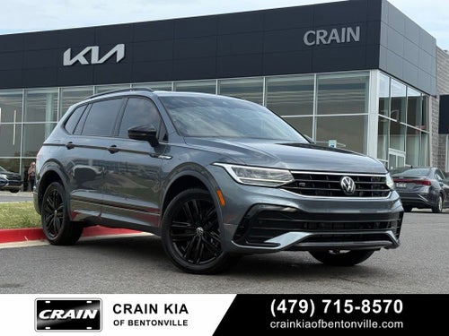 2022 Volkswagen Tiguan 2.0T SE R-Line Black - AWD / PANORAMIC SUNROOF / CLEAN CARFAX