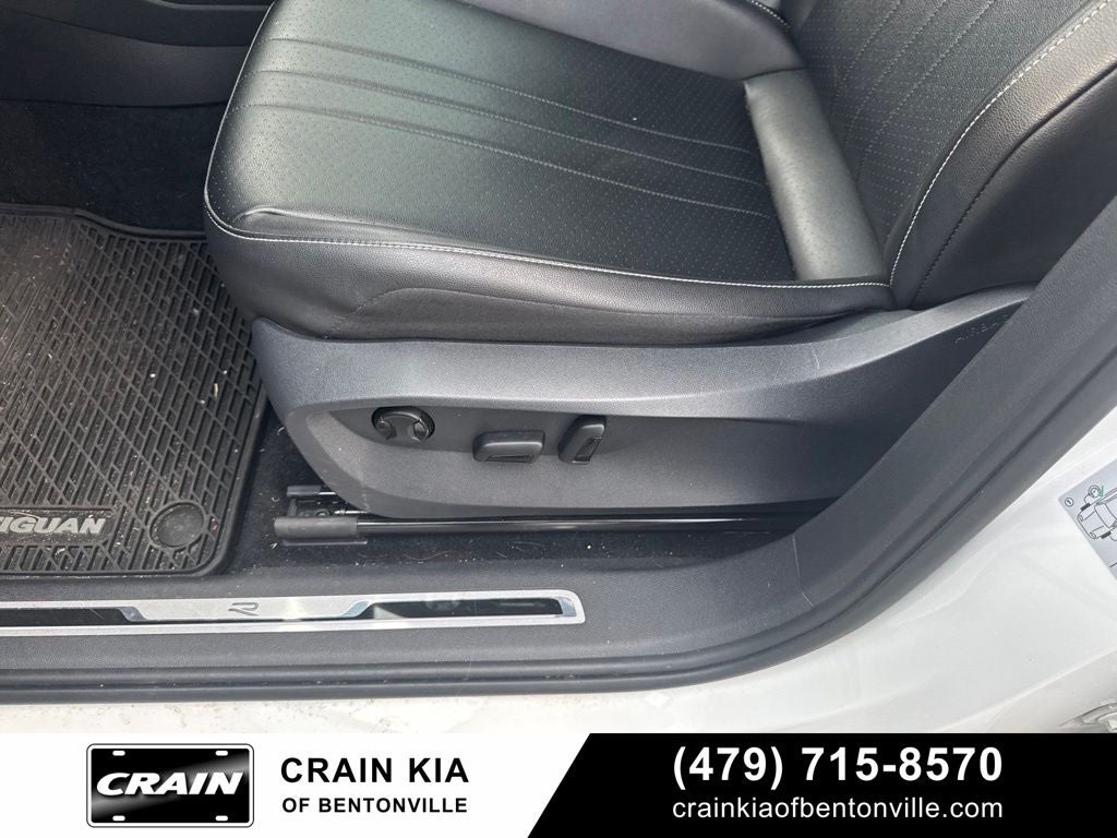 2022 Volkswagen Tiguan 2.0T SE R-Line Black - SUNROOF