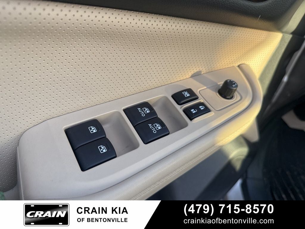 2015 Subaru Legacy 2.5i Limited - SUNROOF