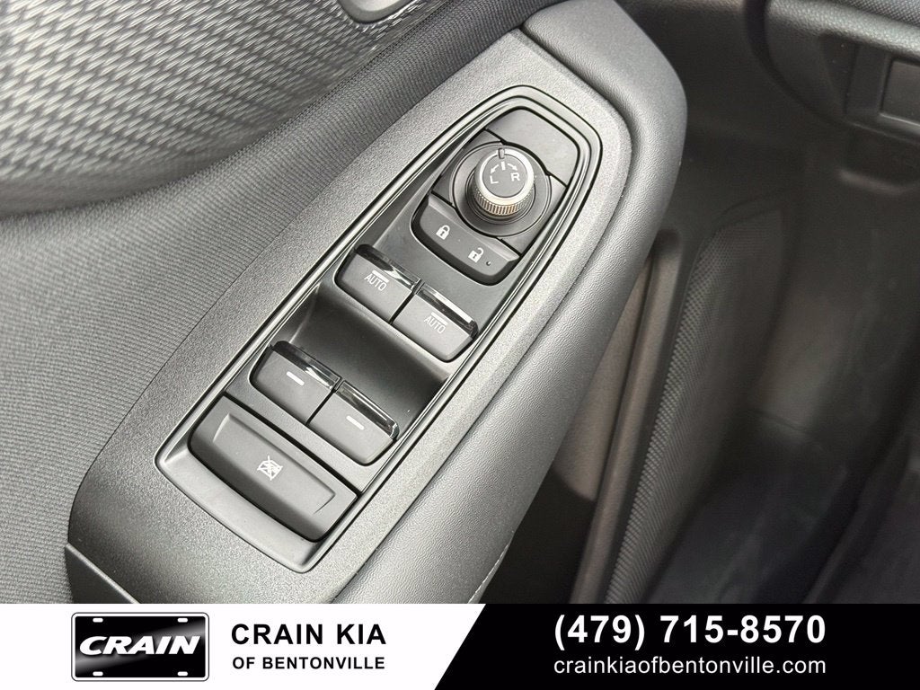 2025 Subaru Outback Premium - AWD / CLEAN CARFAX / ONE OWNER