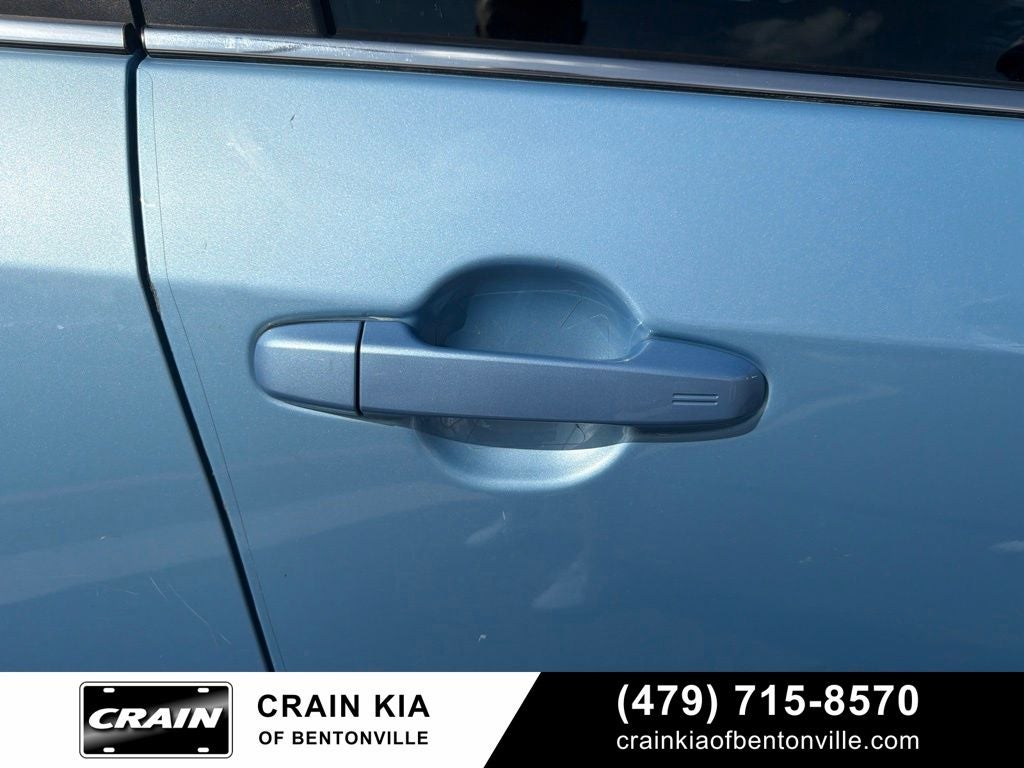 2013 Toyota Camry Hybrid XLE - SUNROOF