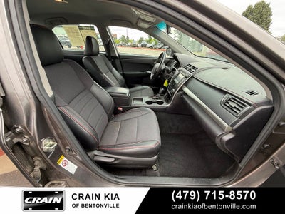 2017 Toyota Camry SE
