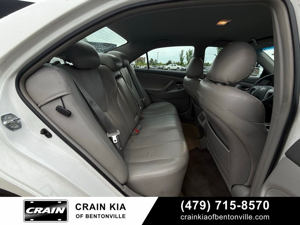2011 Toyota Camry LE - LEATHER