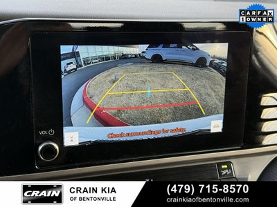 2025 Toyota Camry SE - CLEAN CARFAX / ONE OWNER