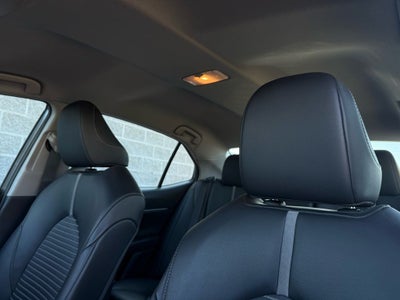 2024 Toyota Camry SE - CLEAN CARFAX / ONE OWNER
