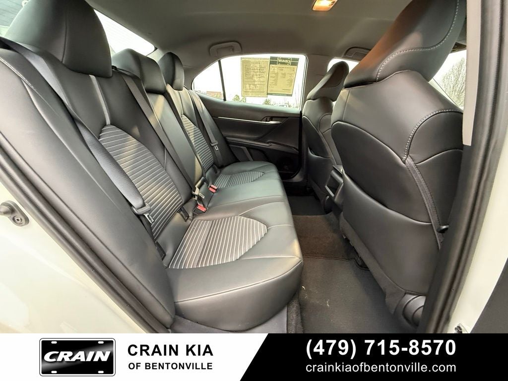 2024 Toyota Camry SE - CLEAN CARFAX / ONE OWNER