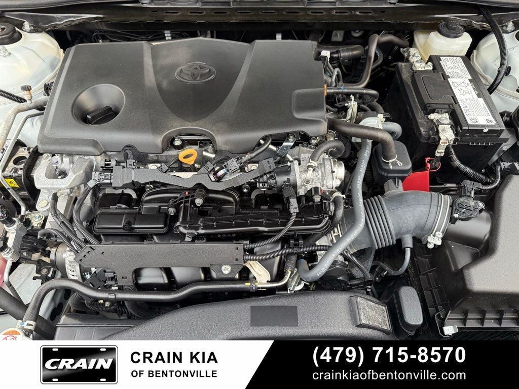 2024 Toyota Camry SE - CLEAN CARFAX / ONE OWNER