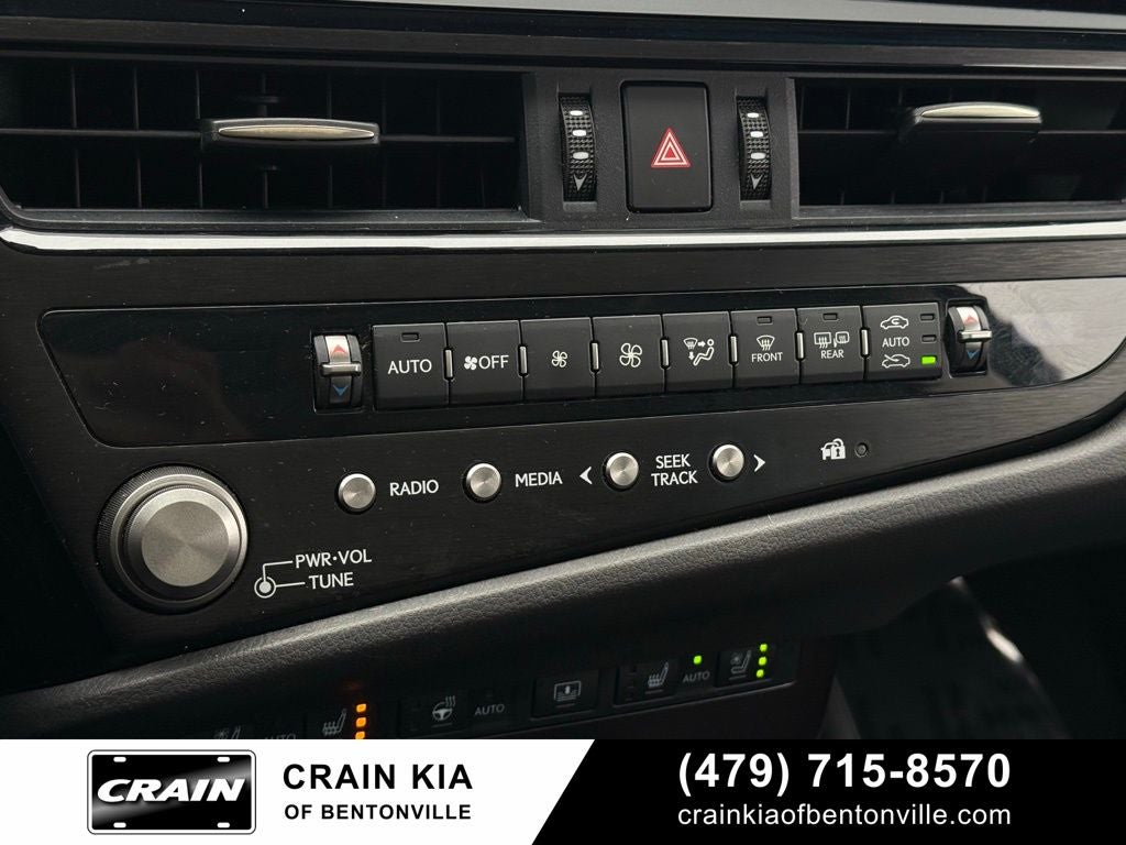 2023 Lexus ES 300h Luxury - CARFAX ONE OWNER