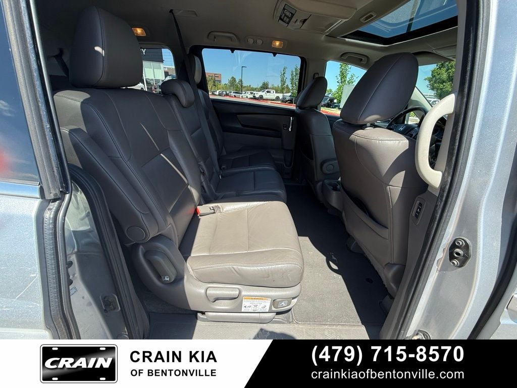 2015 Honda Odyssey Touring - SUNROOF