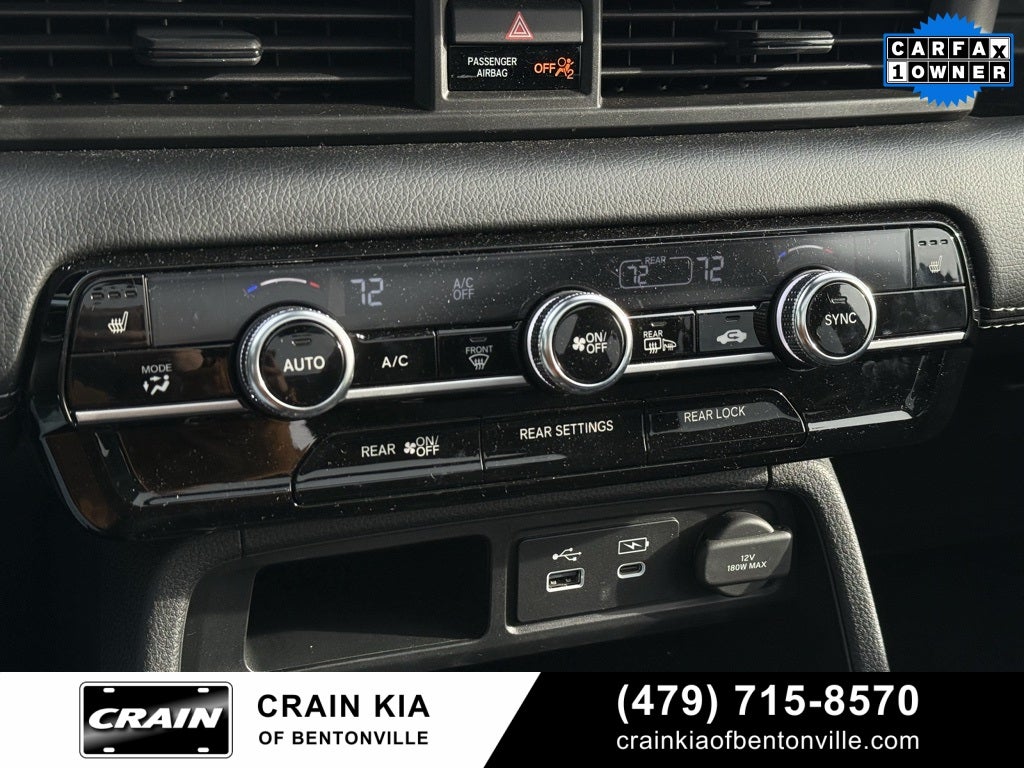 2025 Honda Pilot Touring - PANORAMIC SUNROOF / CLEAN CARFAX / 1 OWNER