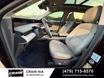 2025 Lincoln Nautilus Reserve - AWD / PANORAMIC SUNROOF / CLEAN CARFAX