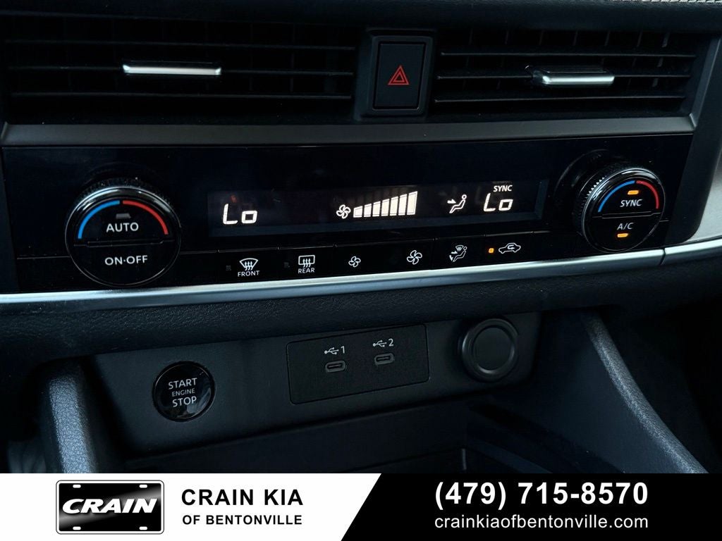 2024 Nissan Rogue SV - AWD / CLEAN CARFAX / ONE OWNER