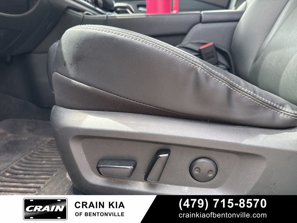 2022 Nissan Rogue SL - AWD / PANO ROOF / CLEAN CARFAX / 1 OWNER