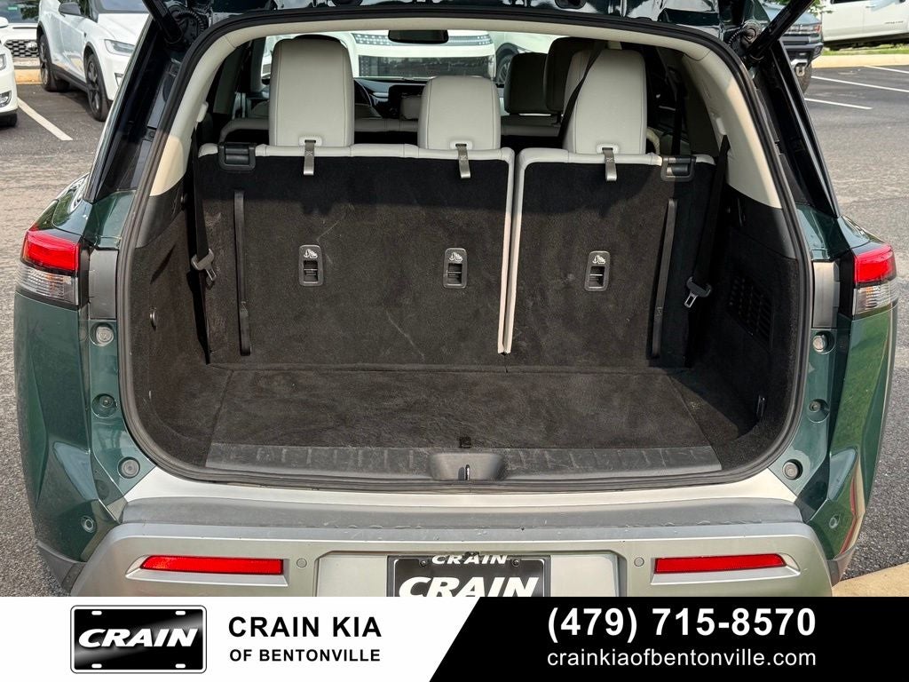 2022 Nissan Pathfinder SL - 4WD / CLEAN CARFAX