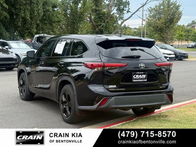 2022 Toyota Highlander LE - AWD