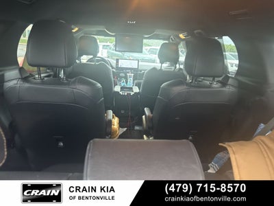 2025 Toyota Sienna Woodland Edition - AWD / DVD / SUNROOF