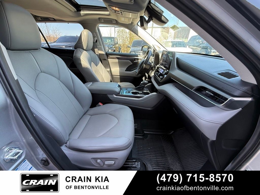 2021 Toyota Highlander Hybrid Limited - HYBRID! / AWD / SUNROOF / ONE OWNER