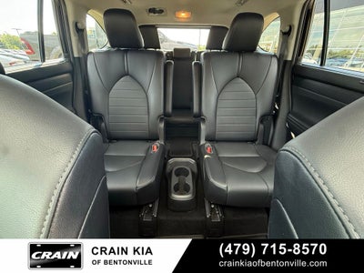2021 Toyota Highlander XLE - CLEAN CARFAX / SUNROOF