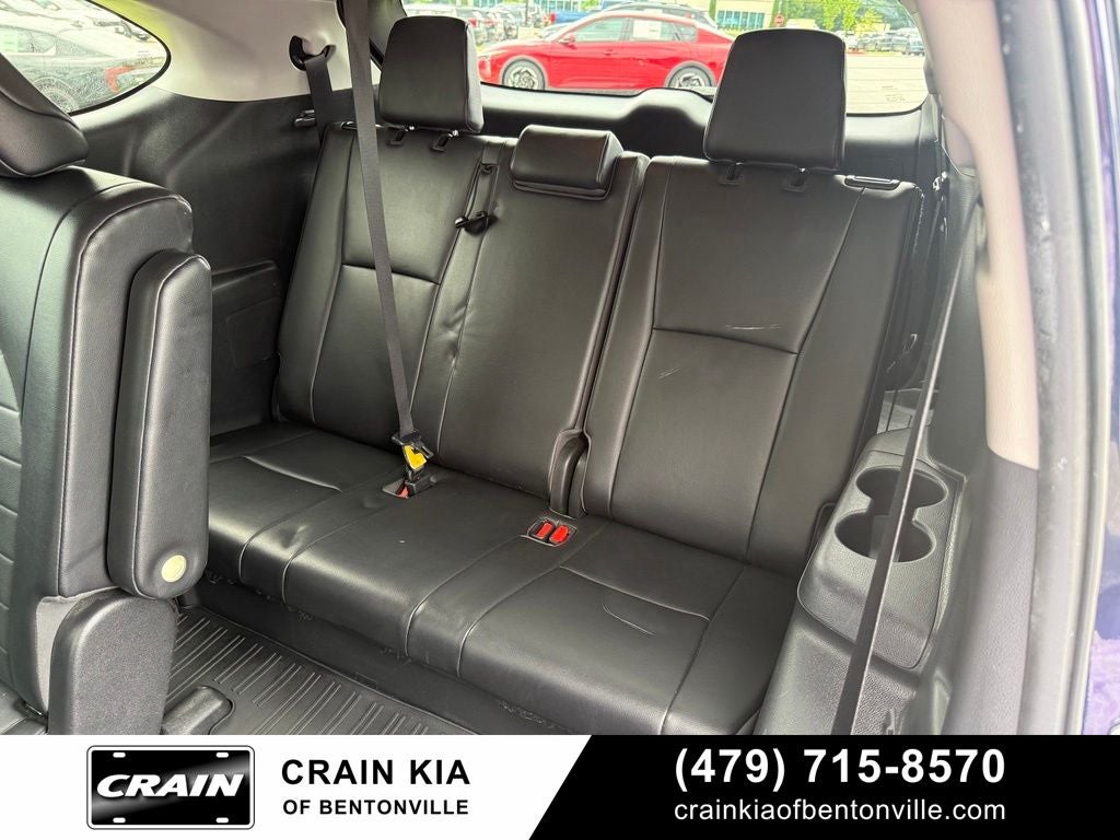 2023 Toyota Highlander XLE - AWD / SUNROOF