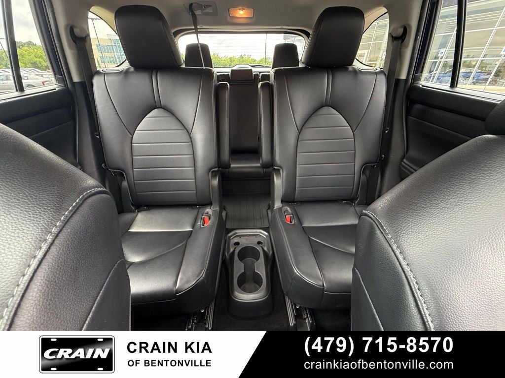 2023 Toyota Highlander XLE - AWD / SUNROOF