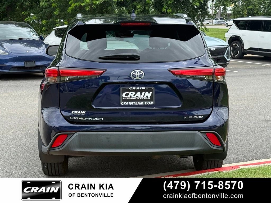 2023 Toyota Highlander XLE - AWD / SUNROOF