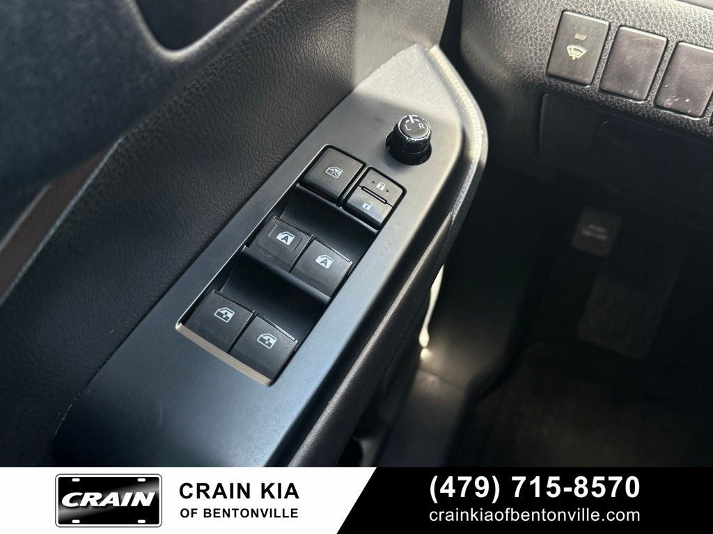 2016 Toyota Highlander XLE V6 - SUNROOF / CLEAN CARFAX / 3RD ROW