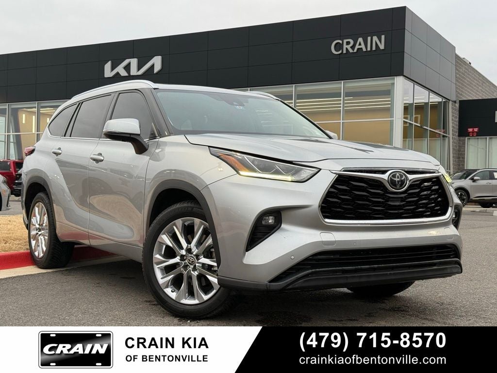 2020 Toyota Highlander Limited - CLEAN CARFAX / SUNROOF