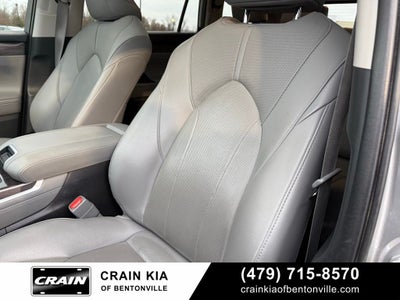 2020 Toyota Highlander Limited - CLEAN CARFAX / SUNROOF