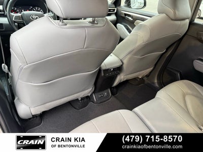 2020 Toyota Highlander Limited - CLEAN CARFAX / SUNROOF