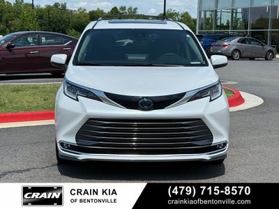 2023 Toyota Sienna Limited - SUNROOF / CLEAN CARFAX / ONE OWNER
