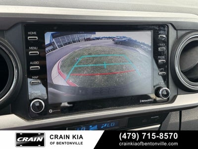 2021 Toyota Tacoma SR5 V6 - 4WD / CLEAN CARFAX