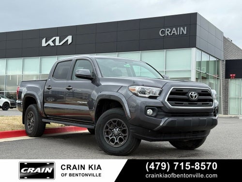 2017 Toyota Tacoma SR5 V6 - 4WD / CARFAX ONE OWNER