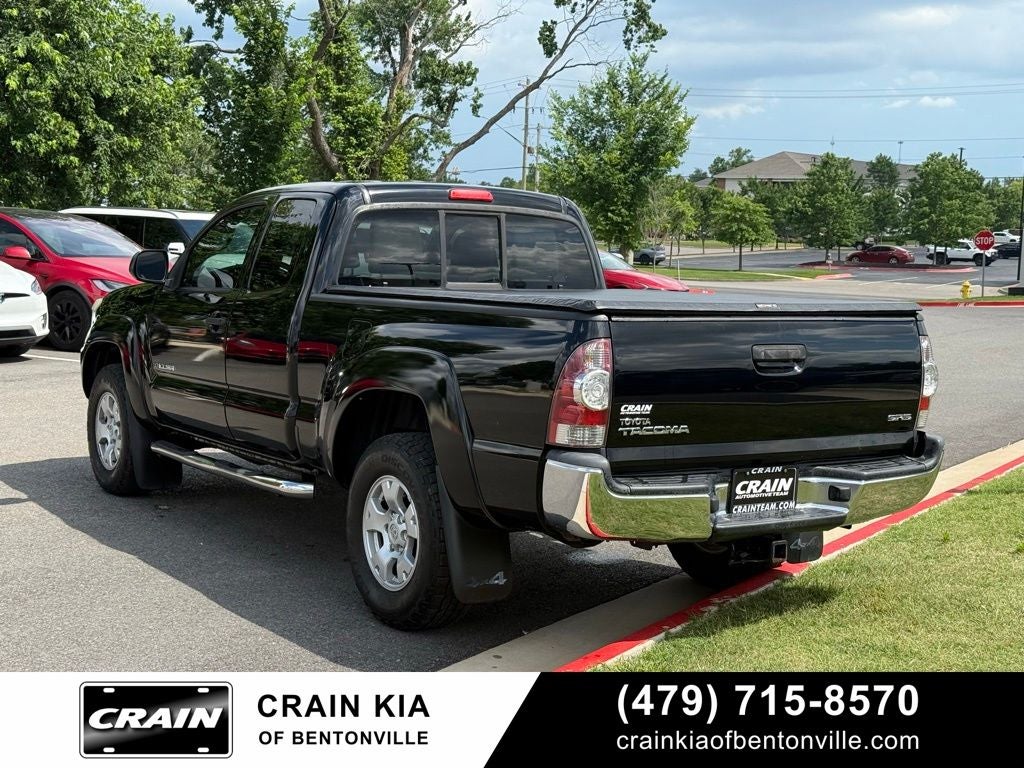 2013 Toyota Tacoma Base - 4WD / CARFAX ONE OWNER