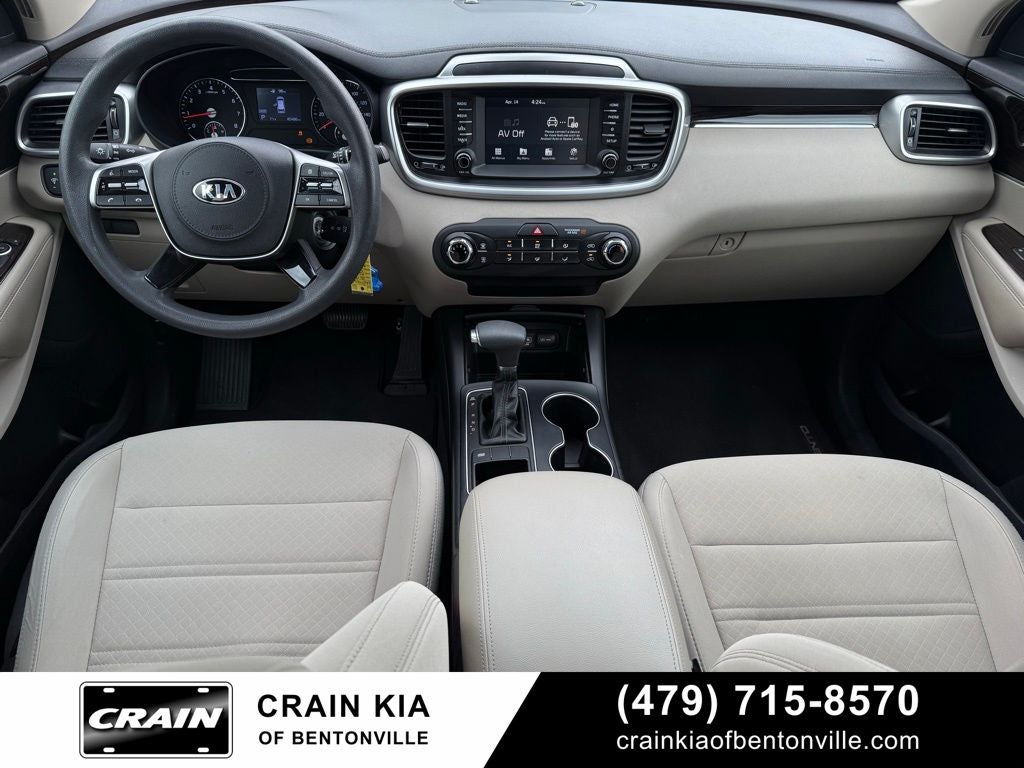 2019 Kia Sorento LX - CARFAX ONE OWNER