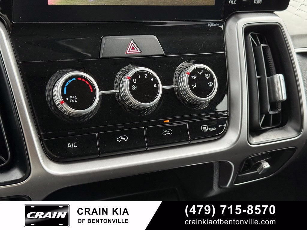2022 Kia Sorento LX - AWD / CLEAN CARFAX