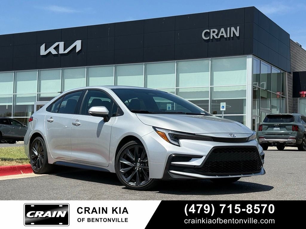 2025 Toyota Corolla SE - CLEAN CARFAX / ONE OWNER