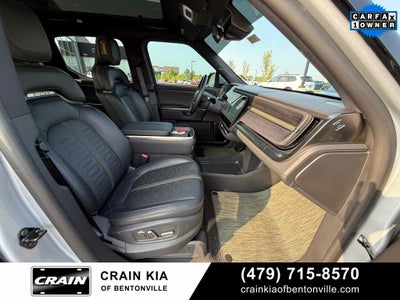 2025 Rivian R1T Adventure Dual Motor Standard Pack - AWD / CLEAN CARFAX / ONE OWNER