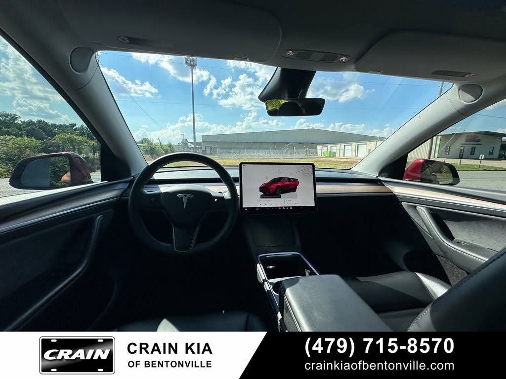 2024 Tesla Model Y Long Range - AWD / CLEAN CARFAX / ONE OWNER