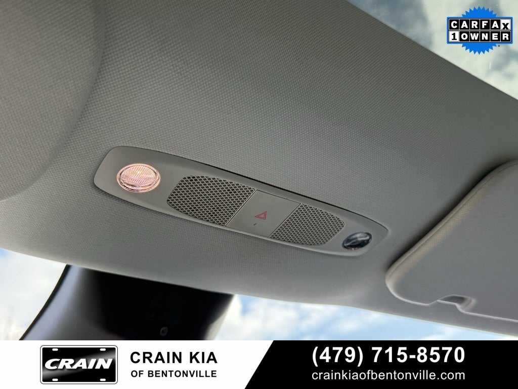 2023 Tesla Model Y Long Range - AWD / 3RD ROW / CLEAN CARFAX / 1 OWNER