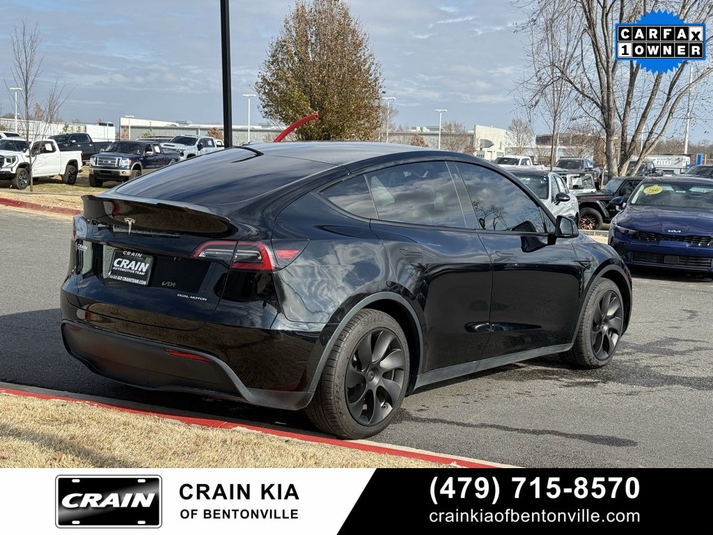 2023 Tesla Model Y Long Range - AWD / 3RD ROW / CLEAN CARFAX / 1 OWNER