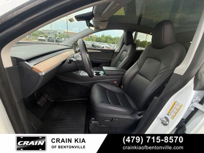 2023 Tesla Model Y Long Range - AWD / CLEAN CARFAX / ONE OWNER