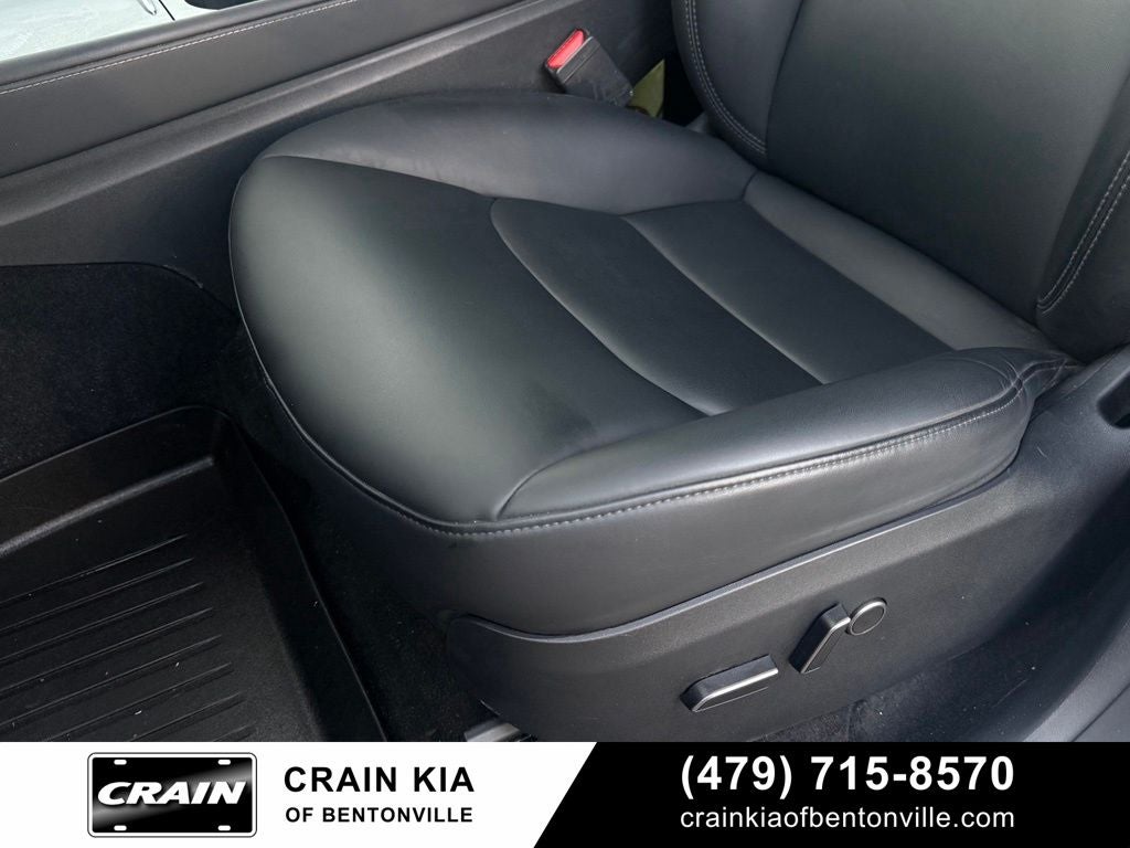 2023 Tesla Model Y Long Range - AWD / CLEAN CARFAX / ONE OWNER