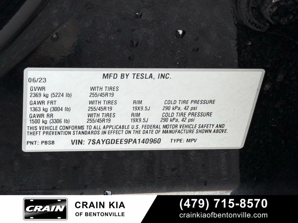 2023 Tesla Model Y Long Range - HW4 COMPUTER / AWD / CARFAX ONE OWNER