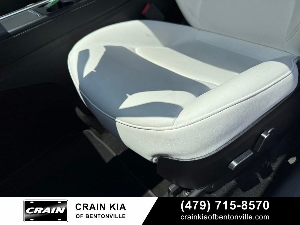 2022 Tesla Model Y Performance - AWD / CLEAN CARFAX / WHITE INTERIOR