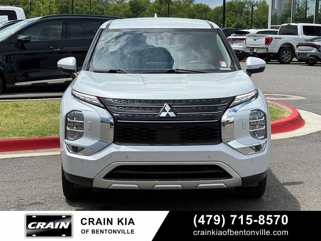 2022 Mitsubishi Outlander SE - 4WD / CLEAN CARFAX
